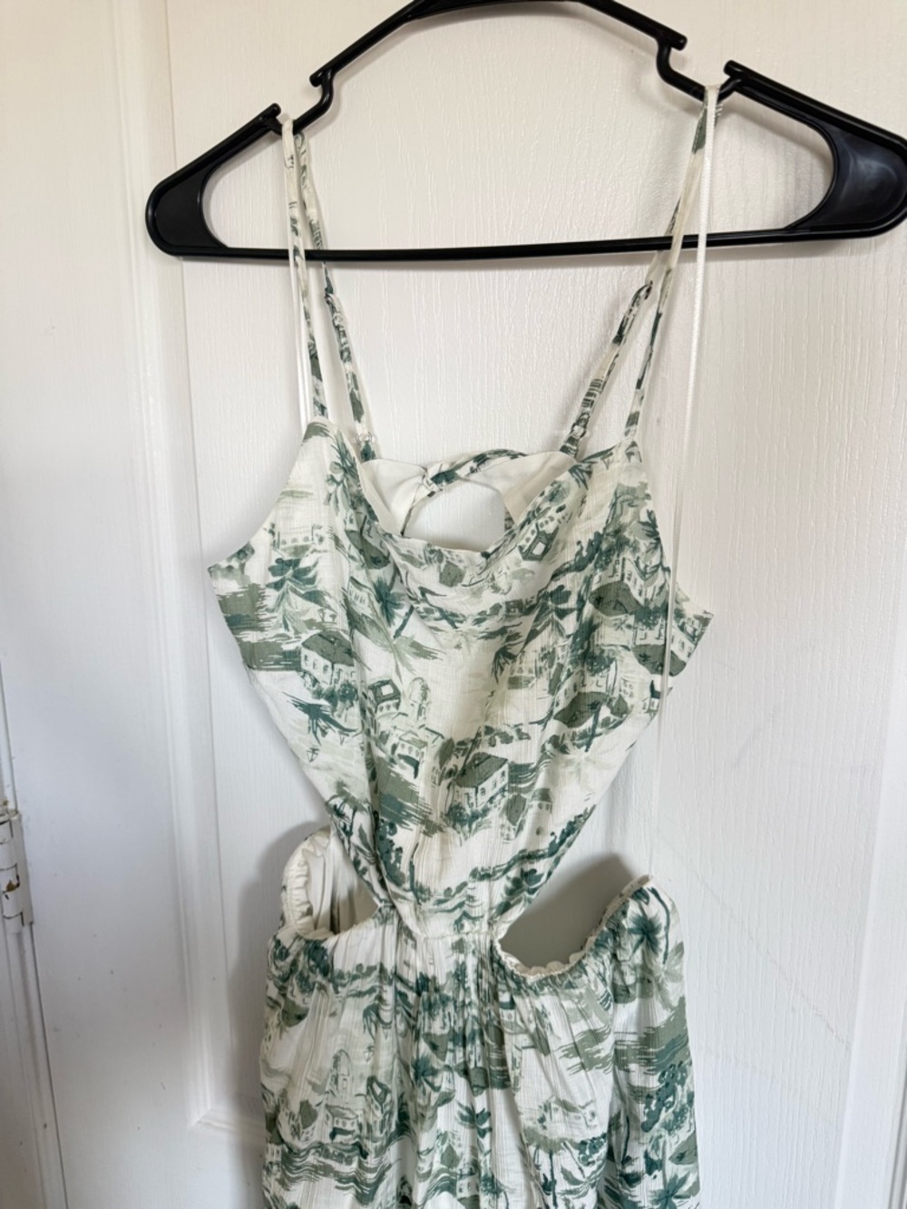 Abercrombie & Fitch Cutout Maxi Green Dress - Picture 3 of 7